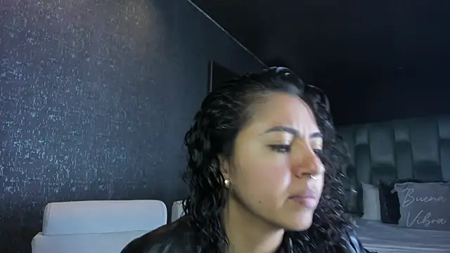 Snapshot of Amareto_ chatting on May 2, 2026, 8:19 am Amareto online show from May 2, 2026, 8:19 am