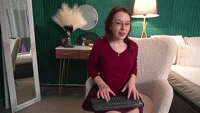 HaileyMoonn online show from March 16, 2026, 4:20 am