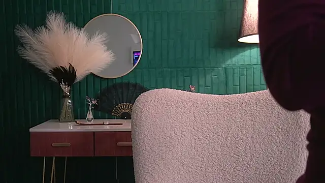 HaileyMoonn online show from February 15, 2026, 4:35 am