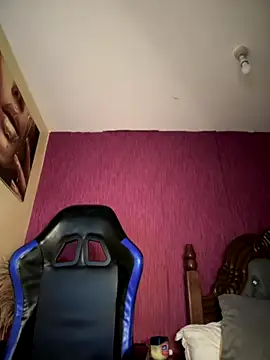 SSEXYBUBBLEBUTT101 online show from November 30, 2025, 2:18 pm