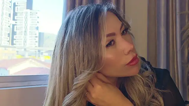 Snapshot of Ammy_Castro chatting on May 6, 2026, 10:14 pm Ammy Castro online show from May 6, 2026, 10:14 pm