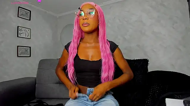 Snapshot of deyy_madissonn chatting on March 4, 2026, 7:32 pm deyy madissonn online show from March 4, 2026, 7:32 pm