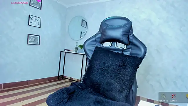 Snapshot of deyy_madissonn chatting on February 2, 2026, 8:19 pm deyy madissonn online show from February 2, 2026, 8:19 pm