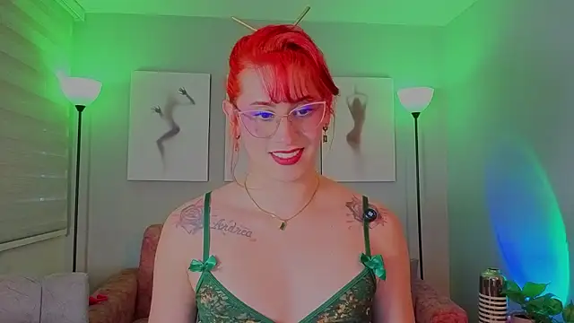 Snapshot of Juliana_Saenzz chatting on March 17, 2026, 10:35 pm Juliana Saenzz online show from March 17, 2026, 10:35 pm