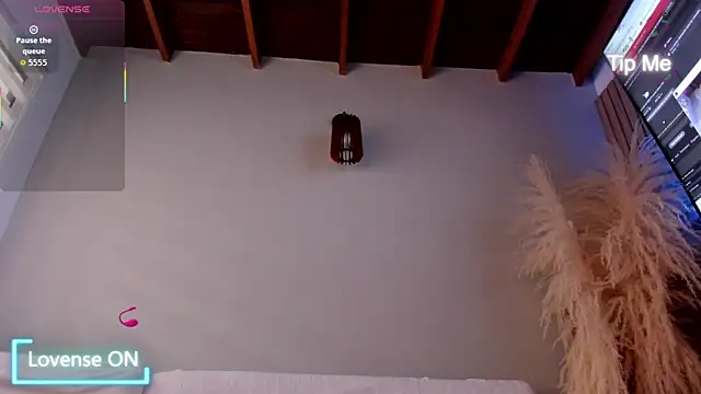 neo dimou  online show from September 12, 2025, 11:21 am