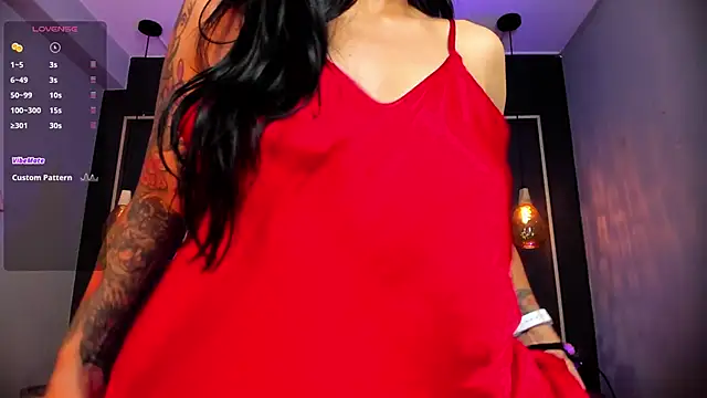 kira moon   online show from September 15, 2025, 9:48 pm