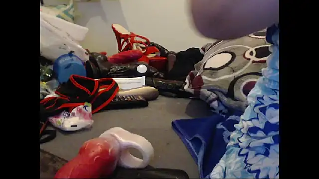 Snapshot of Alexie33 chatting on September 12, 2025, 8:03 am Alexie33 online show from September 12, 2025, 8:03 am