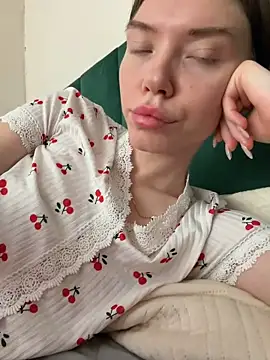 Snapshot of Lisaaa_Alisa chatting on May 19, 2026, 4:19 am Lisaaa Alisa online show from May 19, 2026, 4:19 am