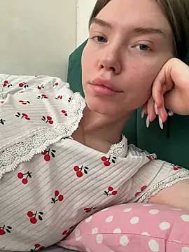 Snapshot of Lisaaa_Alisa chatting on May 25, 2026, 4:12 am Lisaaa Alisa online show from May 25, 2026, 4:12 am