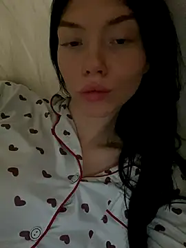 Snapshot of Lisaaa_Alisa chatting on October 1, 2025, 6:45 pm Lisaaa Alisa online show from October 1, 2025, 6:45 pm