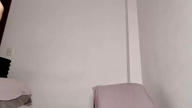 caarlywhitee online show from January 16, 2026, 1:20 am