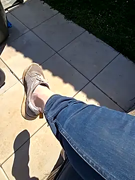 Lorent6969 online show from April 4, 2026, 9:49 am