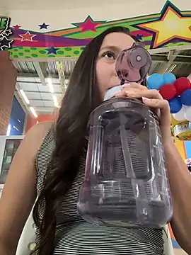 LittleDoll    online show from February 28, 2025, 2:09 pm