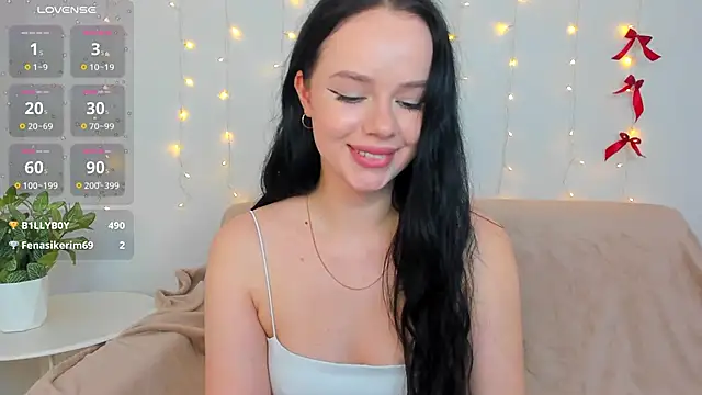 Snapshot of Lori__Hell chatting on February 3, 2025, 5:40 am Lori Hell online show from February 3, 2025, 5:40 am