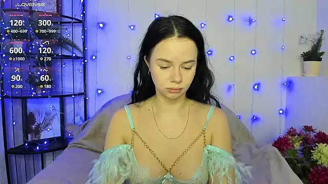Snapshot of Lori__Hell chatting on February 11, 2025, 2:46 am Lori Hell online show from February 11, 2025, 2:46 am