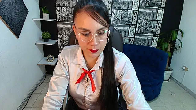 Snapshot of Agata-Moon chatting on November 20, 2025, 1:12 pm Agata-Moon online show from November 20, 2025, 1:12 pm