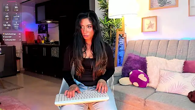 Snapshot of Issa_cooper chatting on June 14, 2026, 2:24 am Issa cooper online show from June 14, 2026, 2:24 am