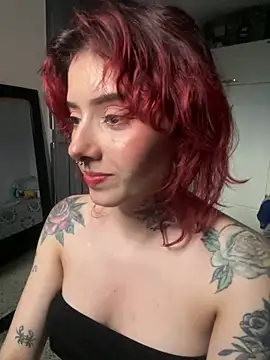 Snapshot of LiliJones_ chatting on February 7, 2025, 9:58 pm LiliJones online show from February 7, 2025, 9:58 pm