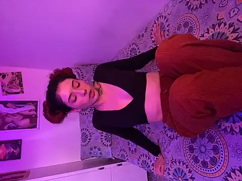 Snapshot of LiliJones_ chatting on March 15, 2025, 10:22 pm LiliJones online show from March 15, 2025, 10:22 pm