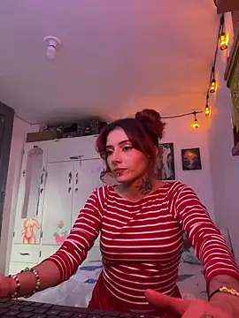 Snapshot of LiliJones_ chatting on February 18, 2025, 8:14 pm LiliJones online show from February 18, 2025, 8:14 pm