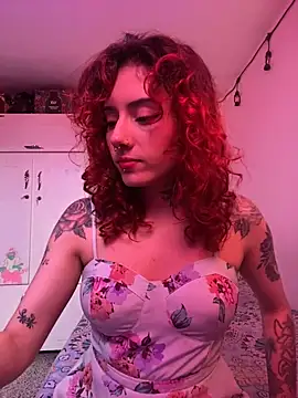 Snapshot of LiliJones_ chatting on March 14, 2025, 5:35 pm LiliJones online show from March 14, 2025, 5:35 pm