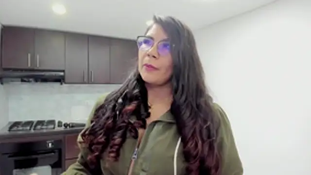 Luna Dumont online show from November 4, 2025, 11:03 am