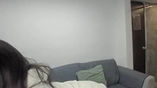 Luna Dumont online show from February 1, 2026, 11:30 am