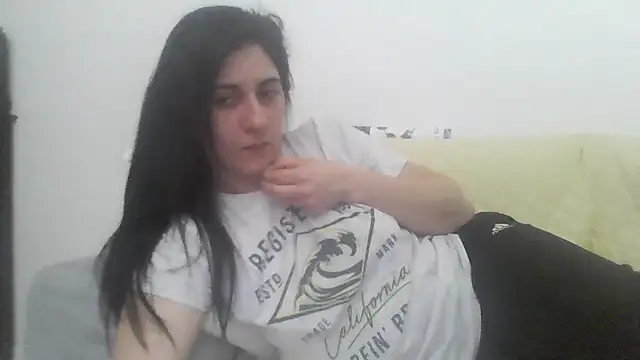 Snapshot of davenmichelle00 chatting on March 19, 2026, 6:08 pm davenmichelle00 online show from March 19, 2026, 6:08 pm
