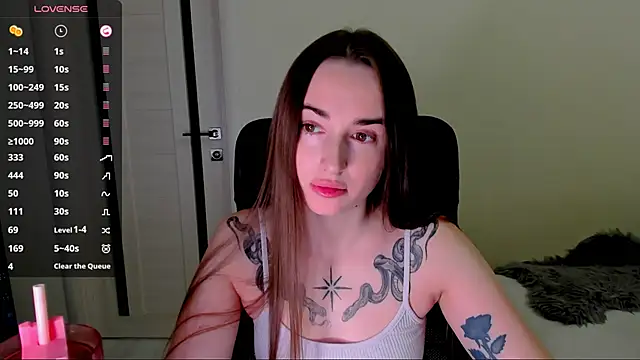 Kimmberr online show from September 18, 2025, 2:47 am
