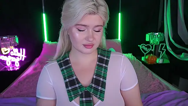 Snapshot of CocoSecretss chatting on November 13, 2025, 7:56 am CocoSecretss online show from November 13, 2025, 7:56 am