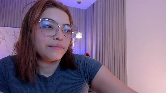 Dollar-girl online show from May 14, 2026, 12:40 am