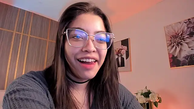 Snapshot of Dollar-girl chatting on April 9, 2026, 2:01 pm Dollar-girl online show from April 9, 2026, 2:01 pm