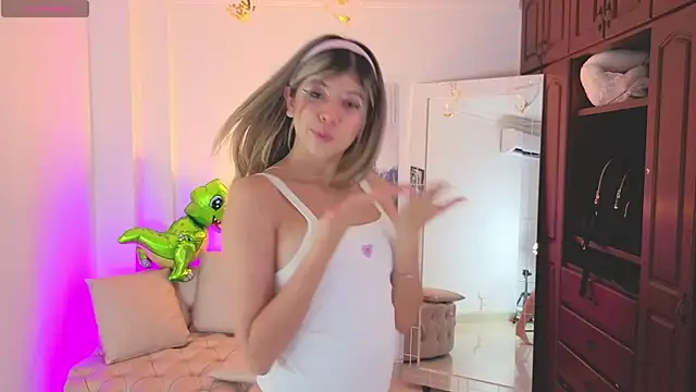 Snapshot of NATAASHA___ chatting on March 19, 2026, 3:50 am NATAASHA online show from March 19, 2026, 3:50 am