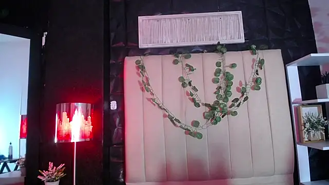 Snapshot of kendall_saenz chatting on October 20, 2025, 7:36 pm kendall saenz online show from October 20, 2025, 7:36 pm