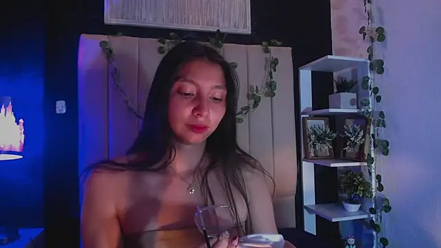 Snapshot of kendall_saenz chatting on October 23, 2025, 7:34 pm kendall saenz online show from October 23, 2025, 7:34 pm