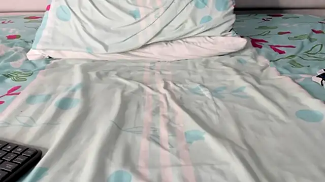 maybelline69 online show from March 23, 2026, 5:40 am