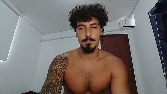 Snapshot of milkoffe chatting on February 7, 2026, 3:31 pm milkoffe online show from February 7, 2026, 3:31 pm