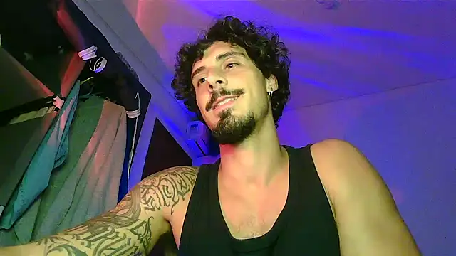 Snapshot of milkoffe chatting on May 29, 2026, 3:01 am milkoffe online show from May 29, 2026, 3:01 am