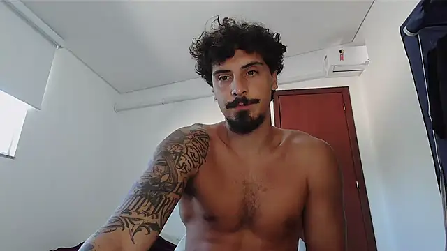 Snapshot of milkoffe chatting on February 11, 2026, 1:44 pm milkoffe online show from February 11, 2026, 1:44 pm