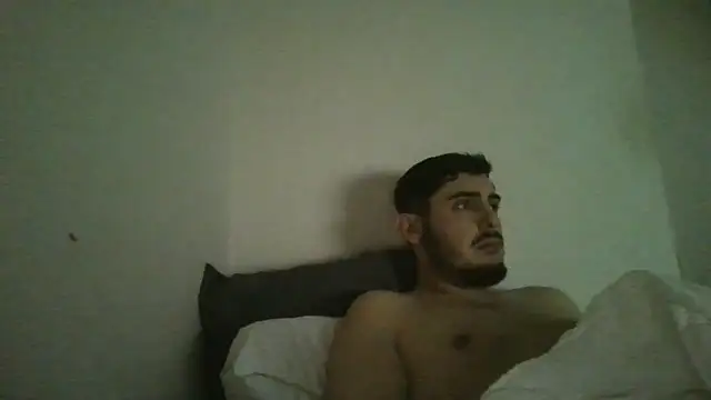 Snapshot of Vale_187 chatting on March 2, 2026, 4:24 am Vale 187 online show from March 2, 2026, 4:24 am