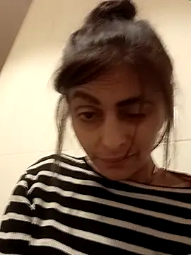 Snapshot of ChantalXOrchid chatting on May 28, 2026, 1:24 am ChantalXOrchid online show from May 28, 2026, 1:24 am