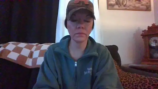 SidneyRaee online show from January 17, 2026, 6:44 pm