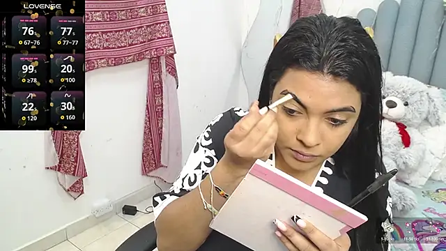 lakshmiraniii online show from December 3, 2025, 11:31 am