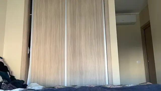 naughtyhollyxxxx online show from November 28, 2025, 9:09 am