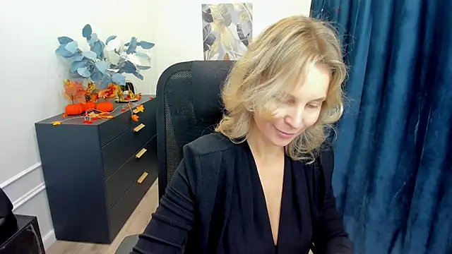 Sinty Devis online show from October 21, 2025, 11:42 am