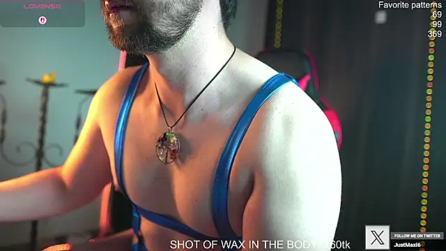 Snapshot of just_maxii chatting on March 28, 2026, 7:37 pm just maxii online show from March 28, 2026, 7:37 pm