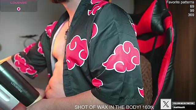 Snapshot of just_maxii chatting on March 12, 2026, 9:52 pm just maxii online show from March 12, 2026, 9:52 pm