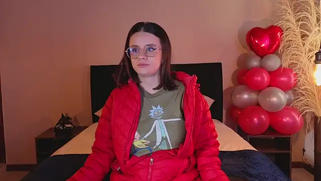 kassandra james online show from February 17, 2026, 1:08 pm