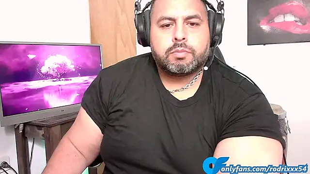 Snapshot of rodrix54 chatting on January 8, 2025, 2:46 am rodrix54 online show from January 8, 2025, 2:46 am