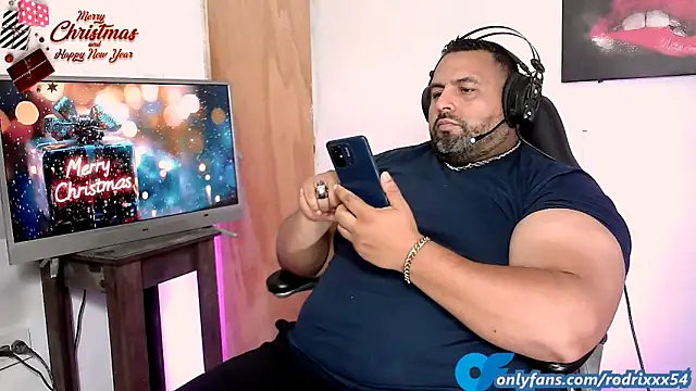 Snapshot of rodrix54 chatting on December 28, 2024, 10:13 pm rodrix54 online show from December 28, 2024, 10:13 pm